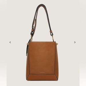 Strathberry Lana Midi leather bucket bag tan leather
